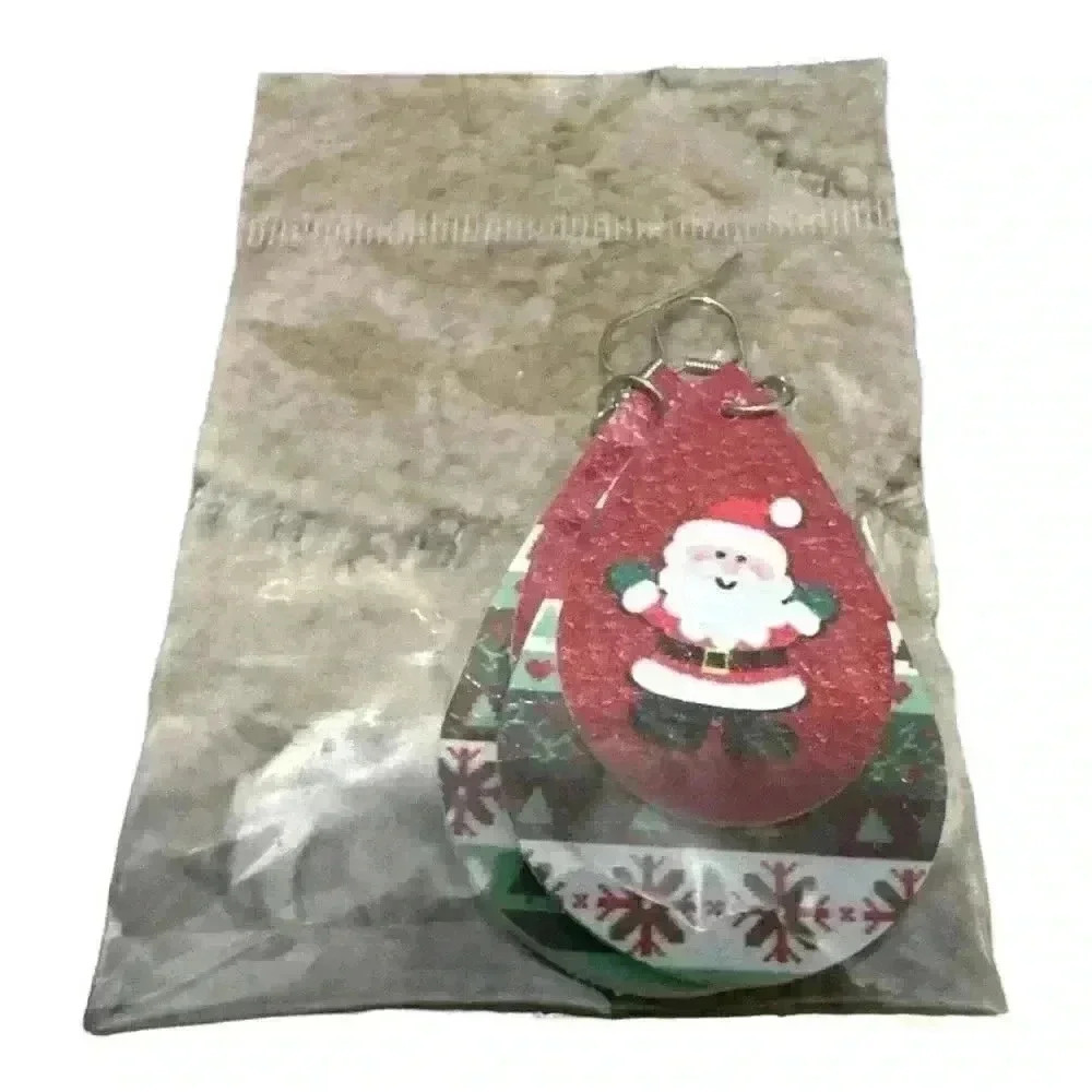 🎄NWT Christmas Santa‎ Dangle Drop Earrings